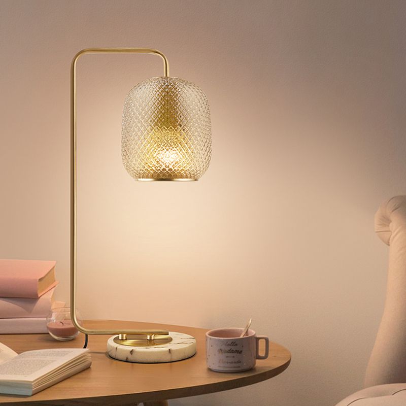 Lámpara de mesita de noche ovalada de metal lujo 1 cabezal de la mesa de latón con sombra de vidrio prismático transparente
