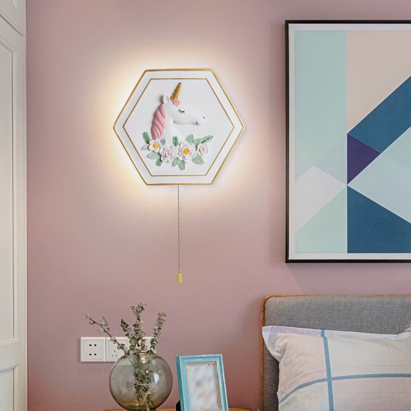 Modern Style Hexagonal Shape Wall Sconce Metal 1 Light Wall Lighting for Bedroom