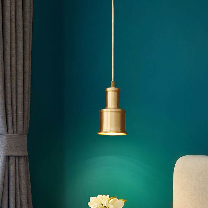 Metal Cylindrical Down Lighting Pendant Nordic Style Pendant Light Fixture in Gold