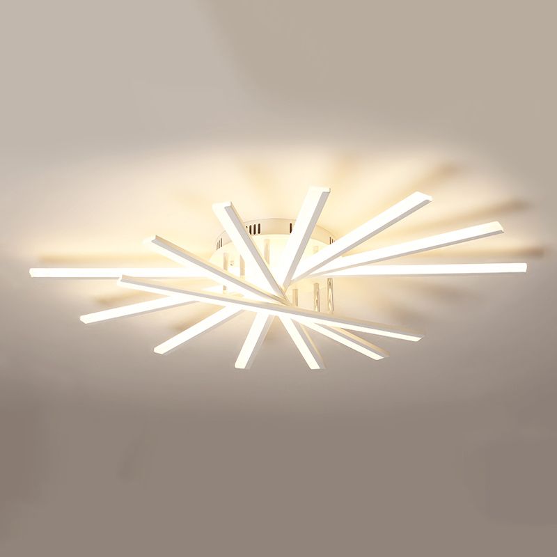 Lampada da soffitto a spirale in metallo, illuminazione a soffitto a LED in stile semplice in bianco