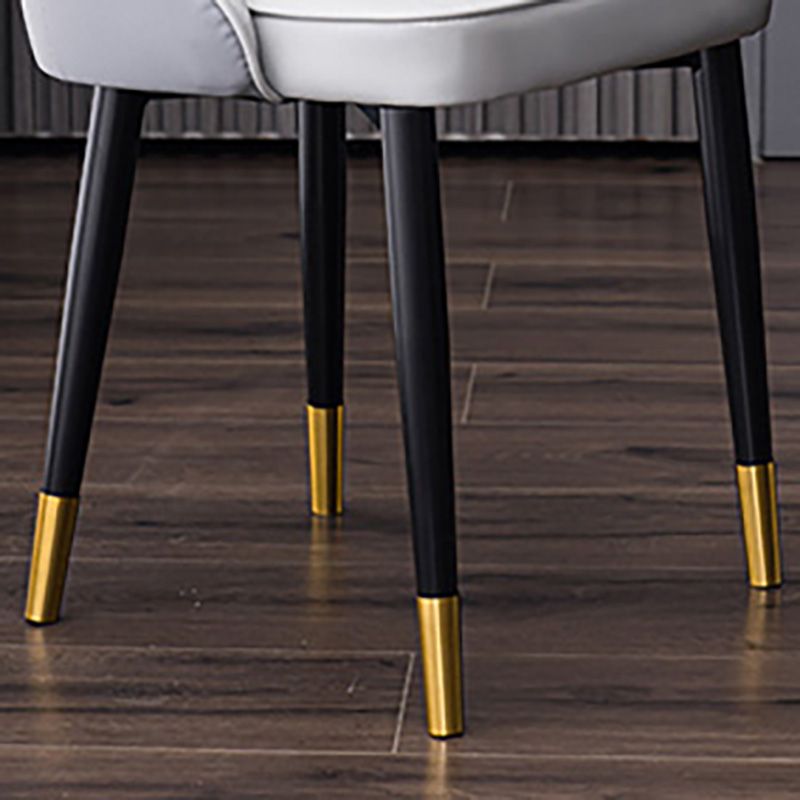 Silla lateral interior escandinava Silla de comedor Parsons tapizada de metal