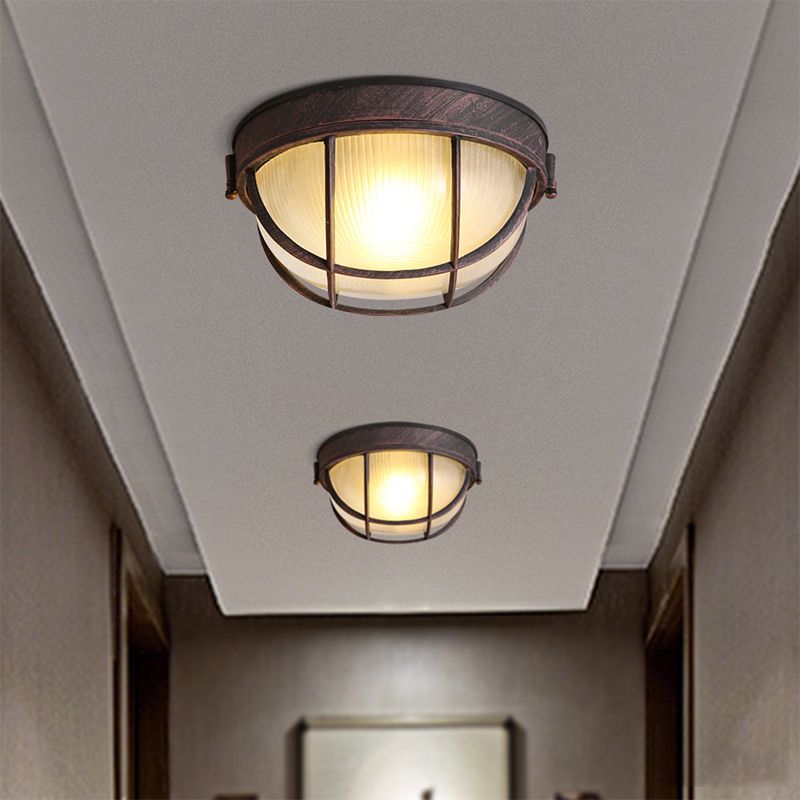 Plafonnier à lumière unique rouille, luminaire encastré à dôme en verre nervuré rustique avec cage