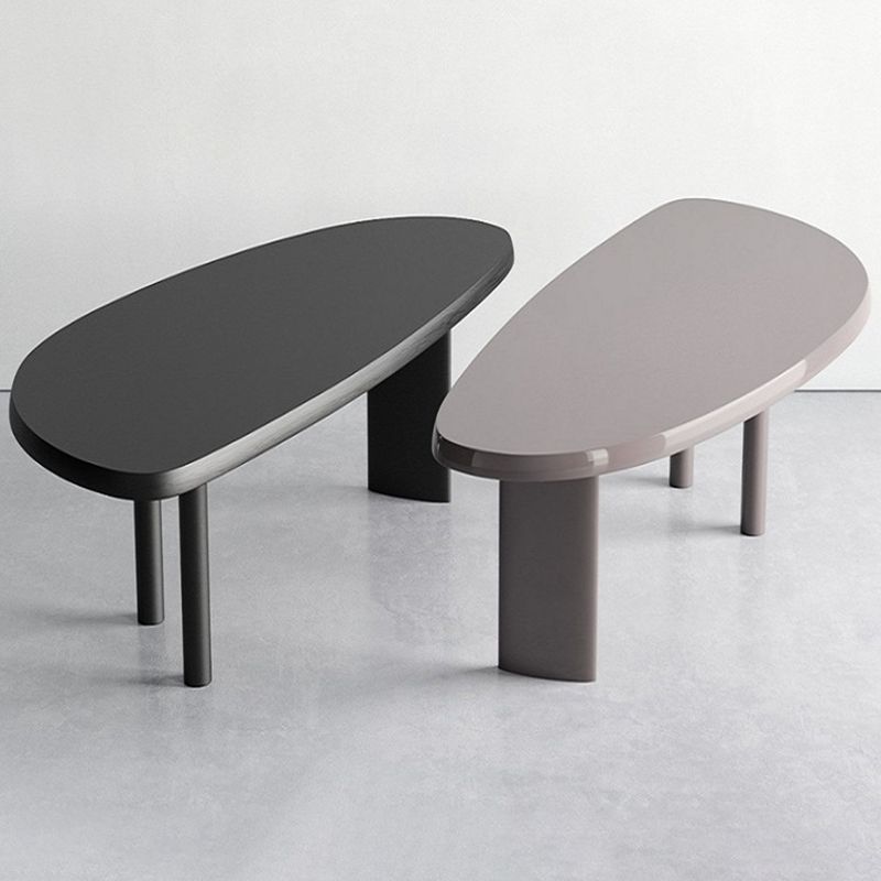 Free Form Solid Wood Dining Table Modern Furniture with Tripod Base in Matte Finish