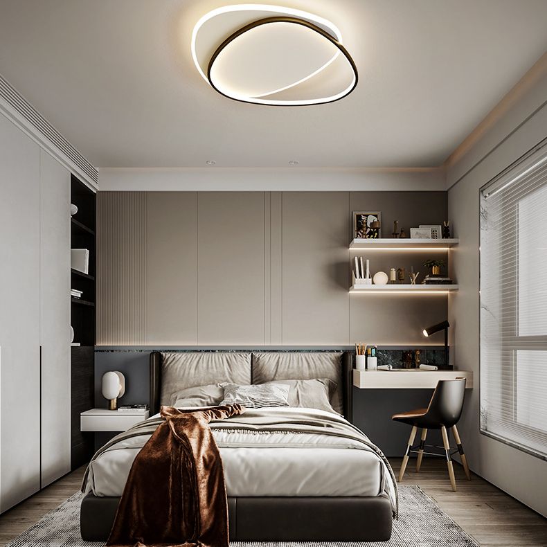 Triangle Flush Mount Ceiling Light Fixture Contemporary Metal Ceiling Mount Chandelier for Balcony