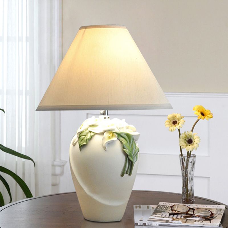 1-Bulb Lily Urn Urn Urn LAMPE RURAL RURAL RURAL ET VERTE TABLE CÉRAMIQUE LUMIÈRE AVEC CONE