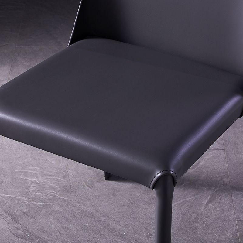 Chaise de selle moderne avec base en métal 32 "H CHAISE DE DINSAGE DE COURT