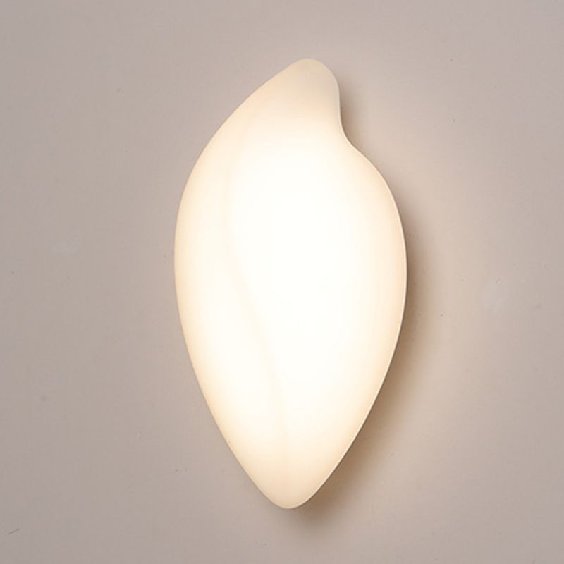 Single Modernism Wall Mounted Sconce White Acrylic LED Wall Light for Bedroom