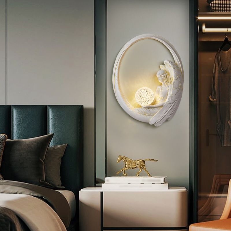 Resin Angel Wall Disconce Artística Luz de pared de 1 luces con sombra acrílica de pelota