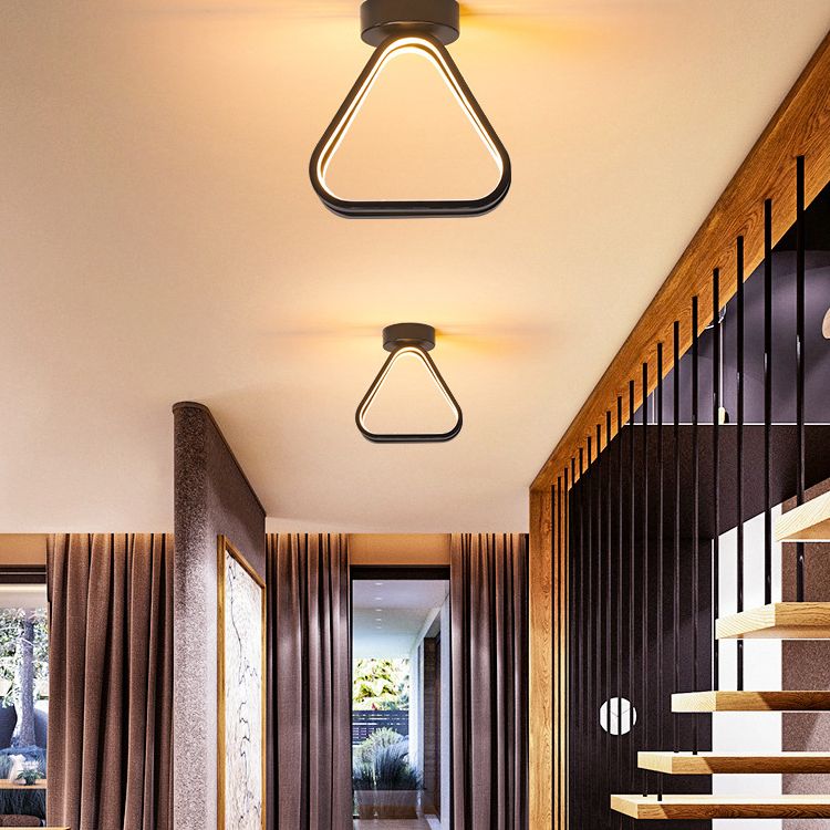 Lámpara empotrada moderna de aluminio con 1 cabeza montada en el techo del pasillo con anillo de halo