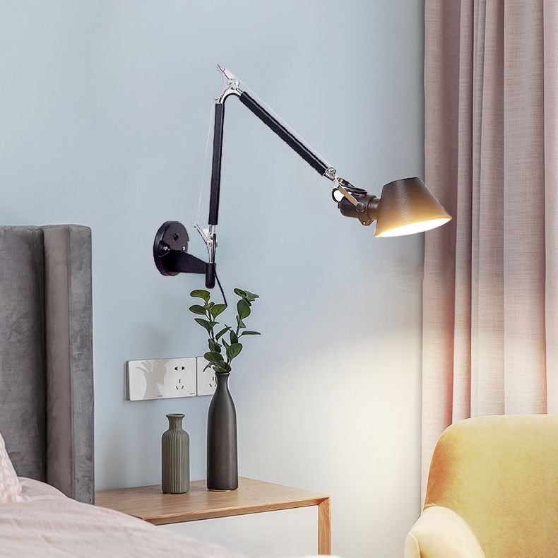 Black Geometric LED Wall Lamp in Modern Minimalist Aluminium Wall Light for Bedroom