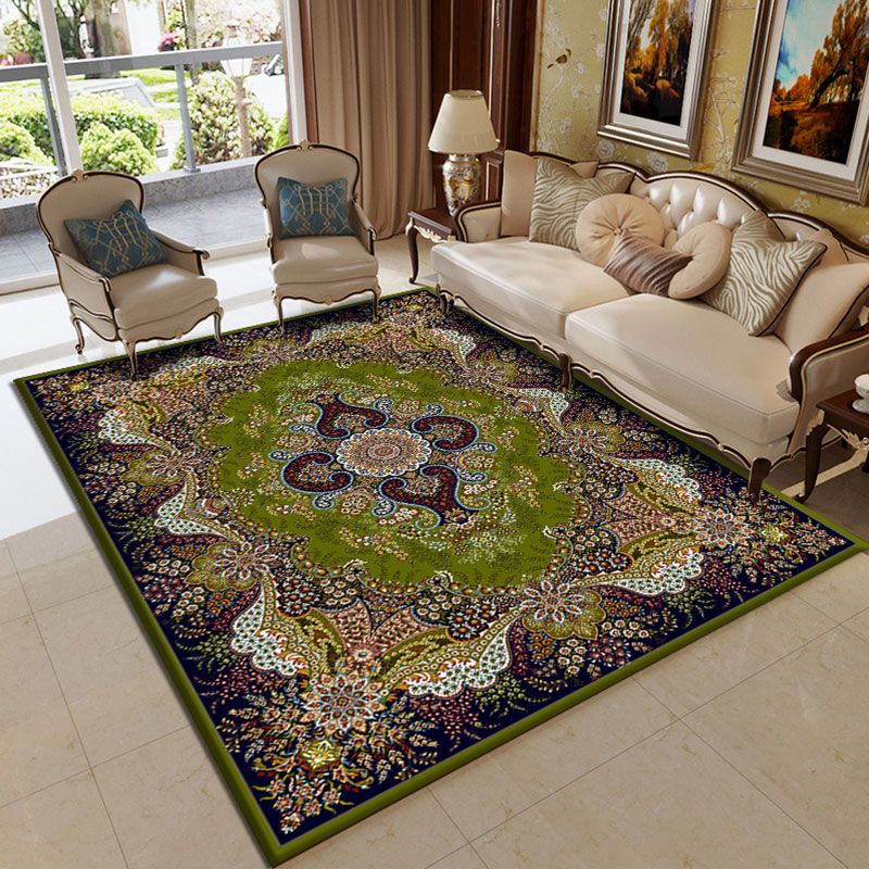 Traditional Tribal Pattern Carpet Polyester Rug Non-Slip Backing Indoor Carpet for Home Decoration