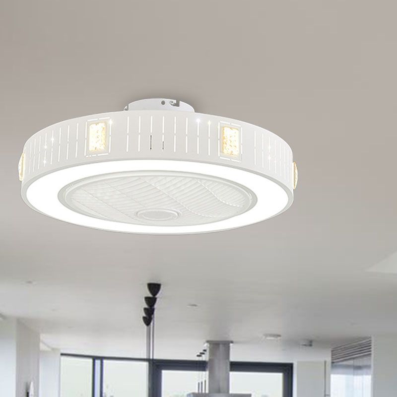 LED -Trommel/Box -Lüfter leichte minimalistische geschnitzte Kristall unsichtbare Klingen Deckenlampe in Weiß
