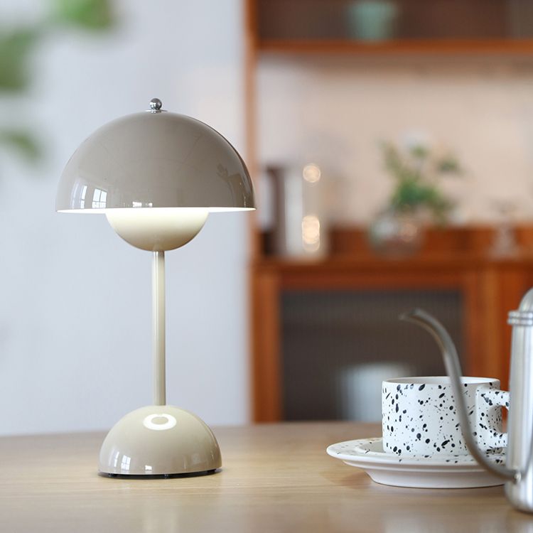 Halbkreis-Schlafzimmertischlampe Harz Minimalistische Nachttischlampe