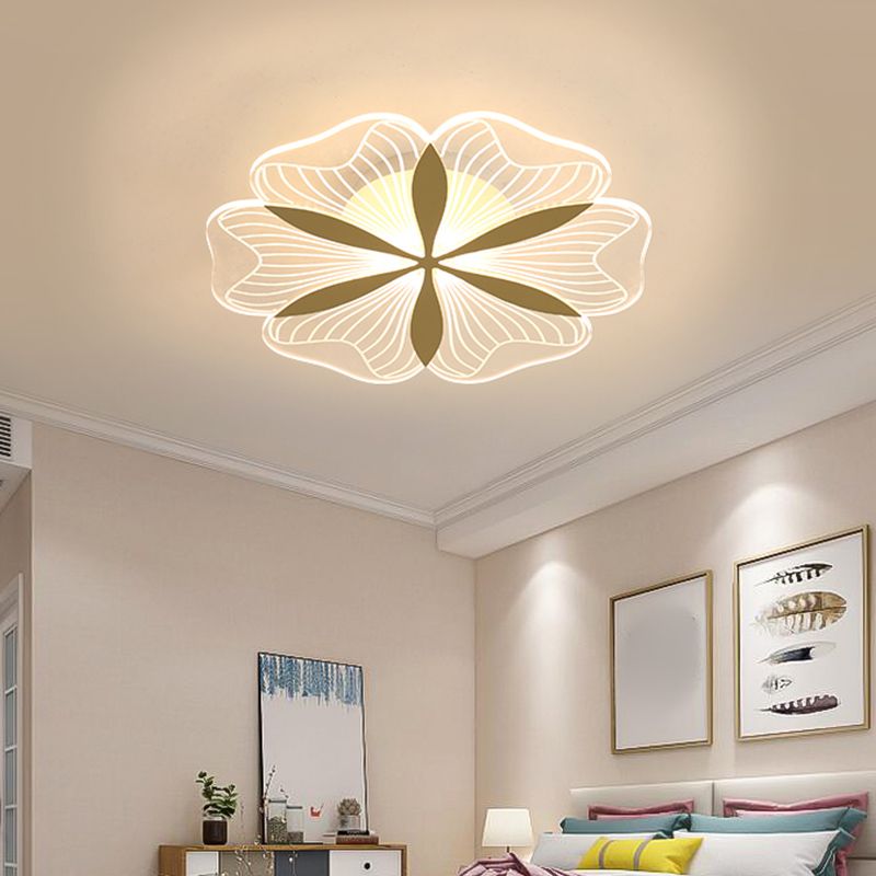 Metal Flower Shape Flush Ceiling Light Modern Style 1 Light Flush Mount Lighting