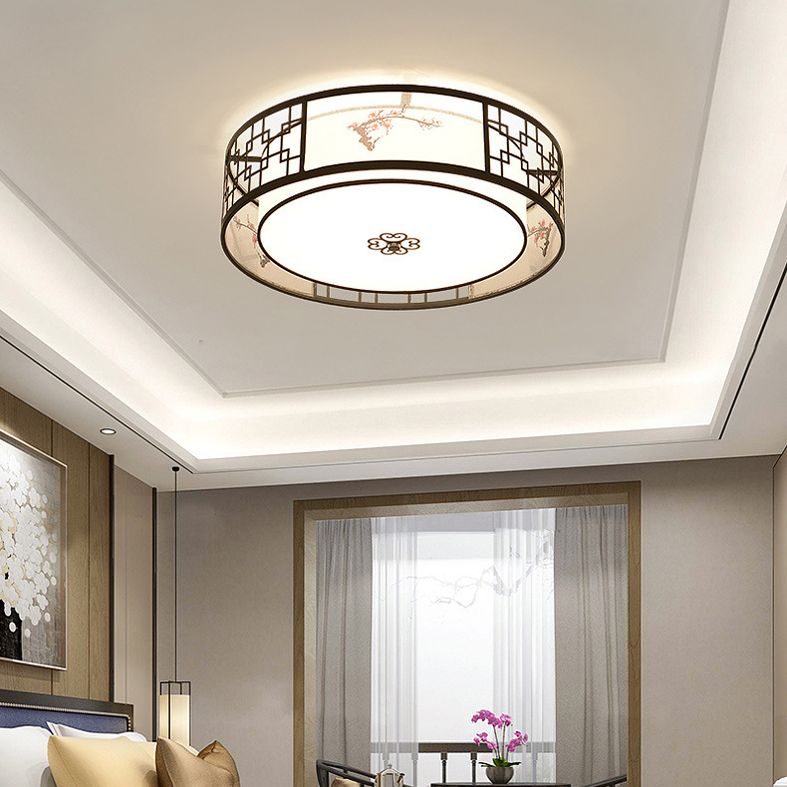 Noir 5-Fixation du plafond de la lumière dans le style traditionnel Concise en fer forgé Geometric Flush Mount with Embroidered Fabrics Shade