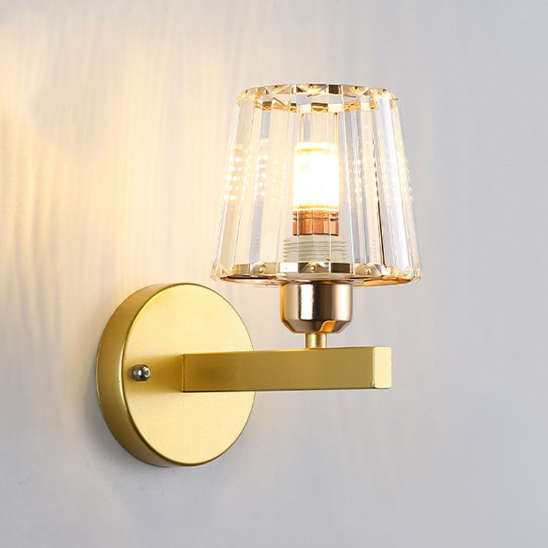 Modern Style Wall Light Simple Wall Mount Light with Iron for Dining Room