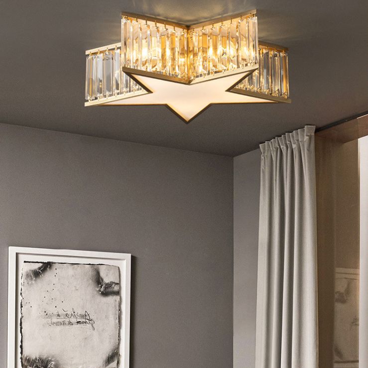 Plafonnier Gold Star de style classique colonial en cuivre à 5 lumières avec abat-jour en cristal