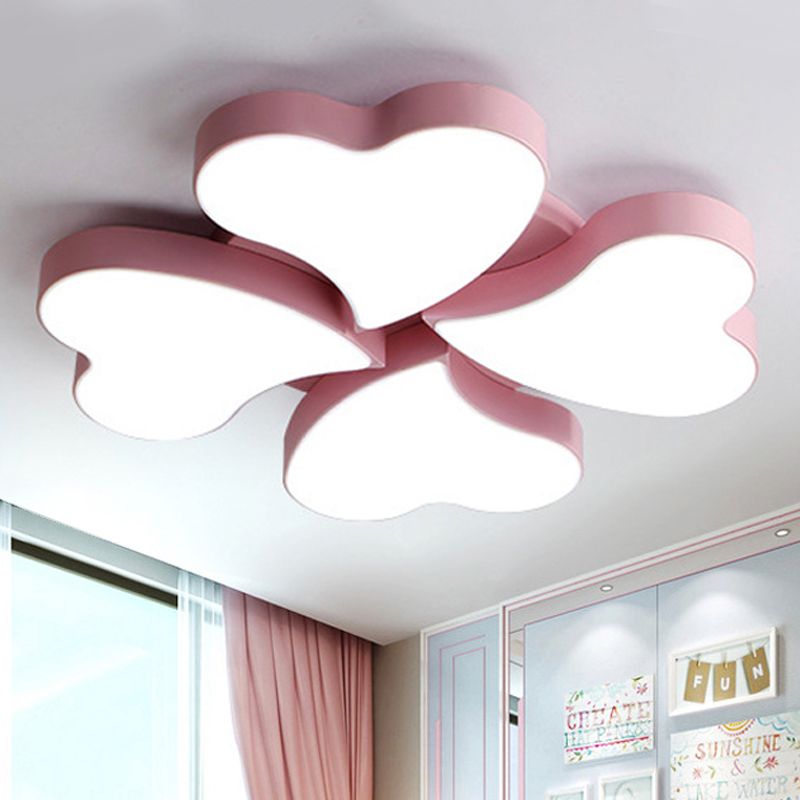 Plafonnier en forme de cœur en acrylique, plafonnier LED Art déco en blanc pour chambre à coucher