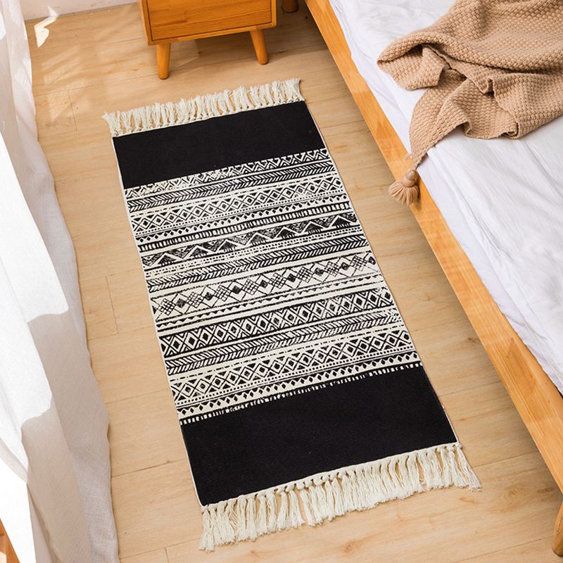 Black and White Olden Rug Boho-Chic Area Rug with Fringe Cotton Blend Carpet for Home Decoration