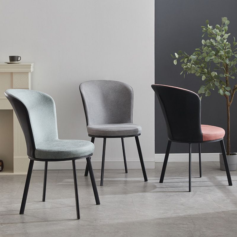 Chaise contemporaine à coussin en éponge haute densité de 17'' de large Parsons Chair
