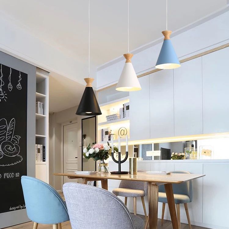 Minimalismo Nordico Macca a sospensione Luce sospesa con tonalità conica in metallo singolo lampadina in legno mini da letto