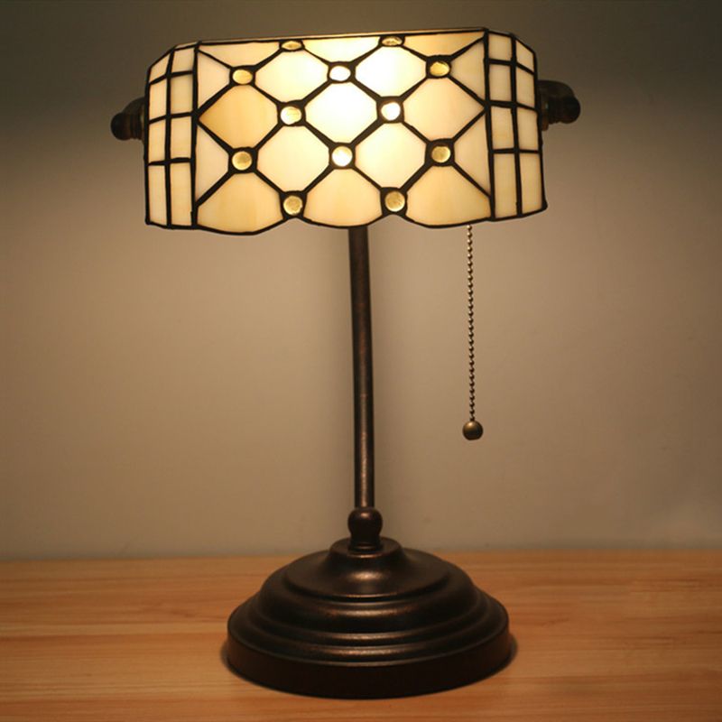 1 lampe de tâche Task Tiffany Style Bijoux en verre beige Pull Chain Night Table Table Éclairage en bleu / or avec bras incurvé
