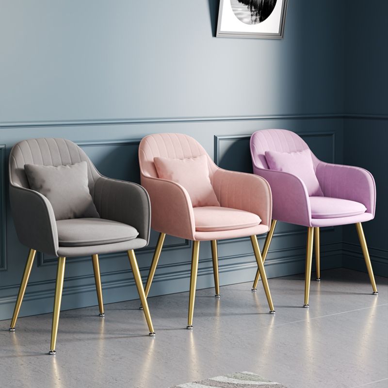 Sillón tapizado de terciopelo para comedor, sillón con respaldo sólido y patas de metal