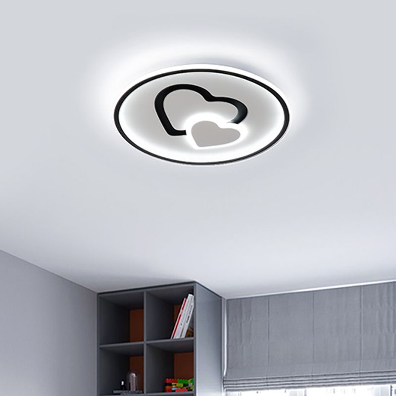 Herzförmige dünne LED-Deckenleuchte, moderne Acryl-Schlafzimmer-Kreis-Unterputzleuchte in Schwarz/Rosa/Blau, 16"/19,5" Breite