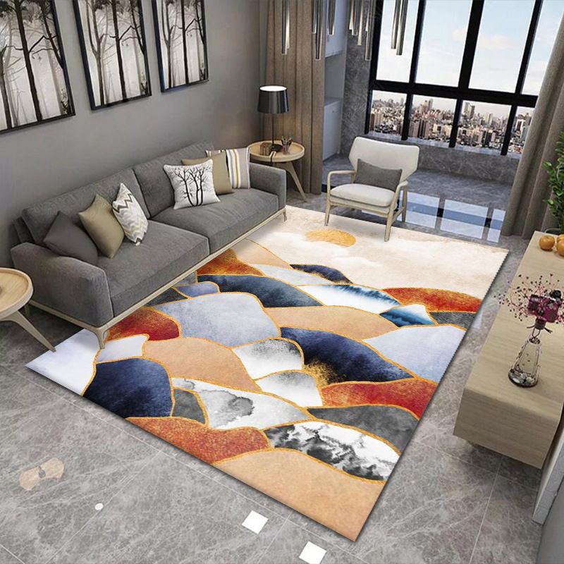 Yellow Graphic Carpet Polyester Modern Carpet Washable Carpet for Drawing Room