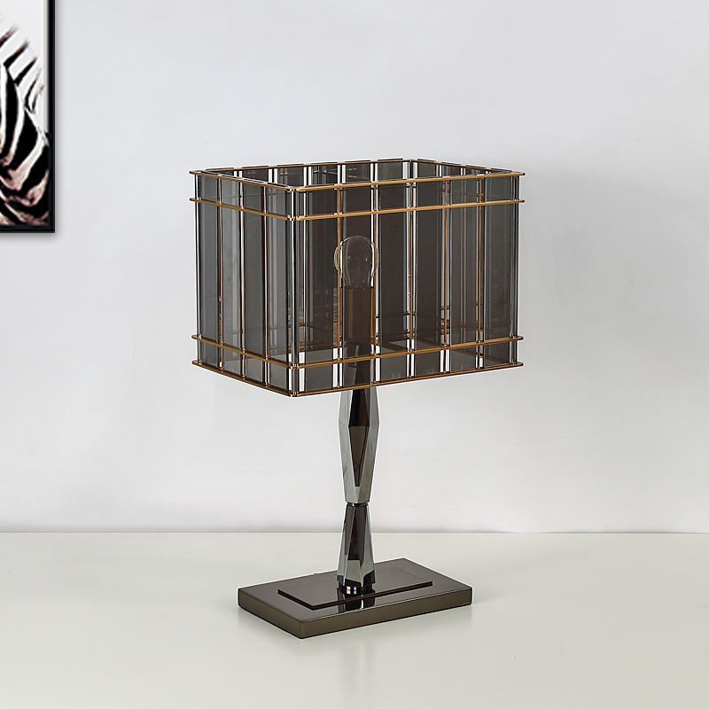 Lampada da comodino modernista rettangolare a 1 lampadina in cristallo fumé con piedistallo in metallo