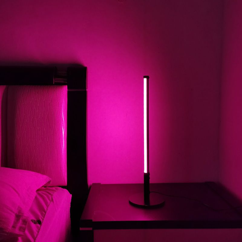 Lampada da comodino a forma di tavolo a forma di asta nera per camera da letto per camera da letto