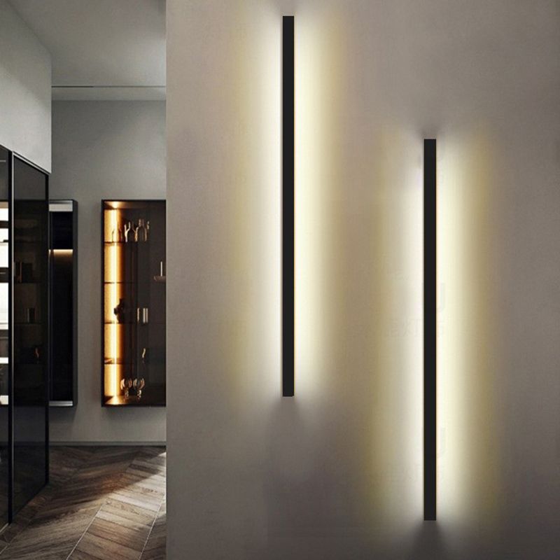 Linear Shape Metal Wall Light Modern Style 1 Light Wall Sconce Light