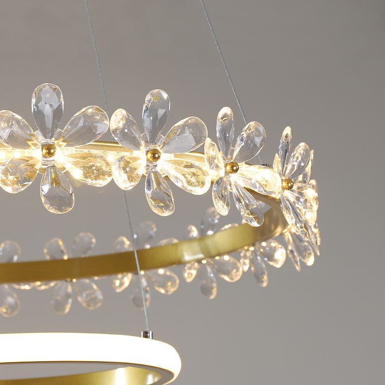 Gold Finish Wreath Pendant Light Minimalist Crystal LED Chandelier with Metal Ring