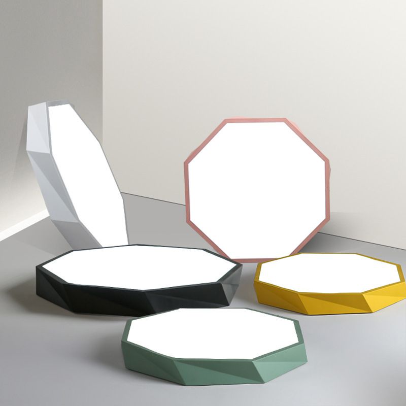 Plafonnier en forme de géométrie de style moderne, éclairage de plafond en métal à 1 lumière pour le salon
