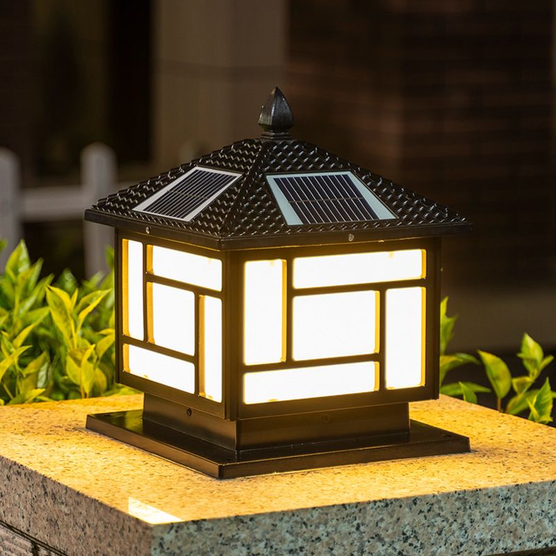 Modern Aluminum Solar Energy Pillar Lamp with Acrylic Shade for Outdoor