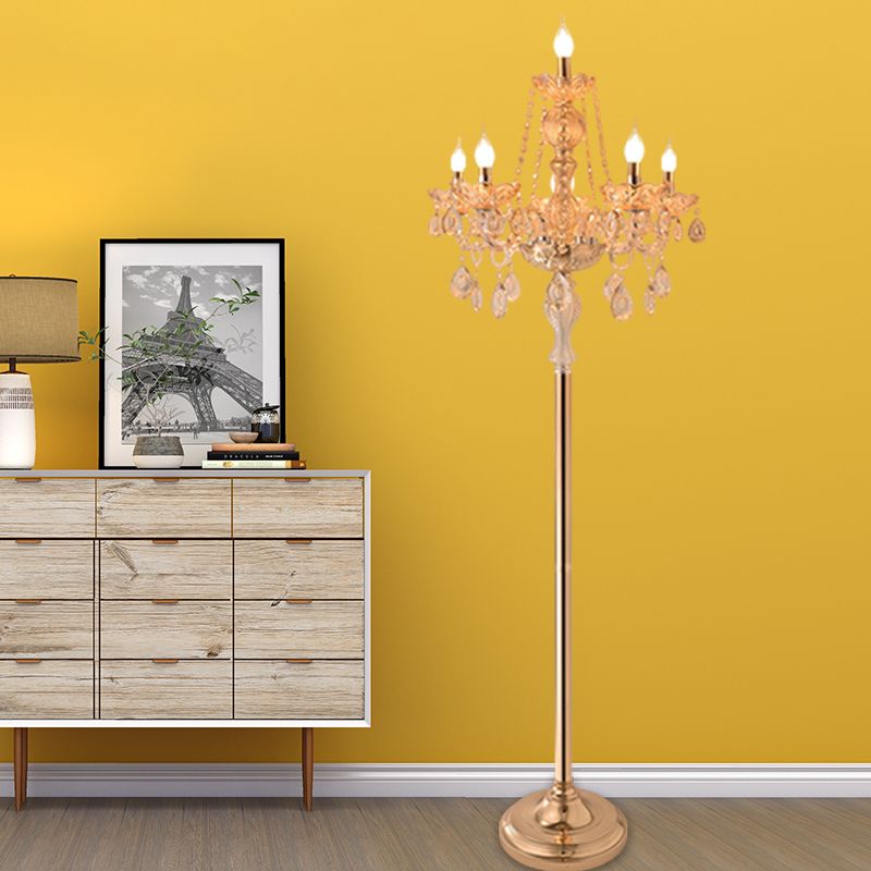 Lámpara de lectura de la sala de velas Cristal transparente tradicional 5/6 bulbos dorado luz de pie con sombra blanca