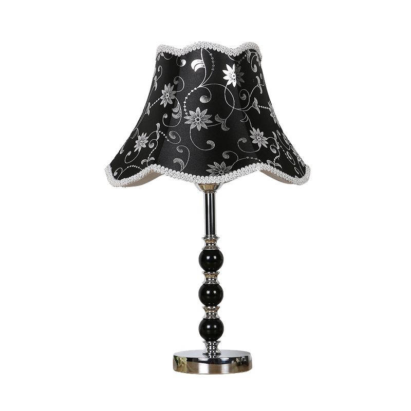 1 Lampada leggera da tavolo in cristallo campagna per camera da letto smerlata nera Luce notturna con motivo a fiori
