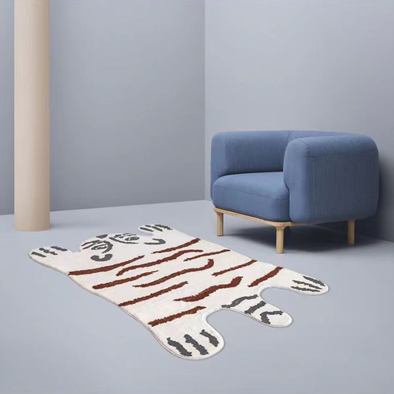 Brown Casual Carpet Polyester Tiger Carpet Stain Resistant Carpet for Drawing Room