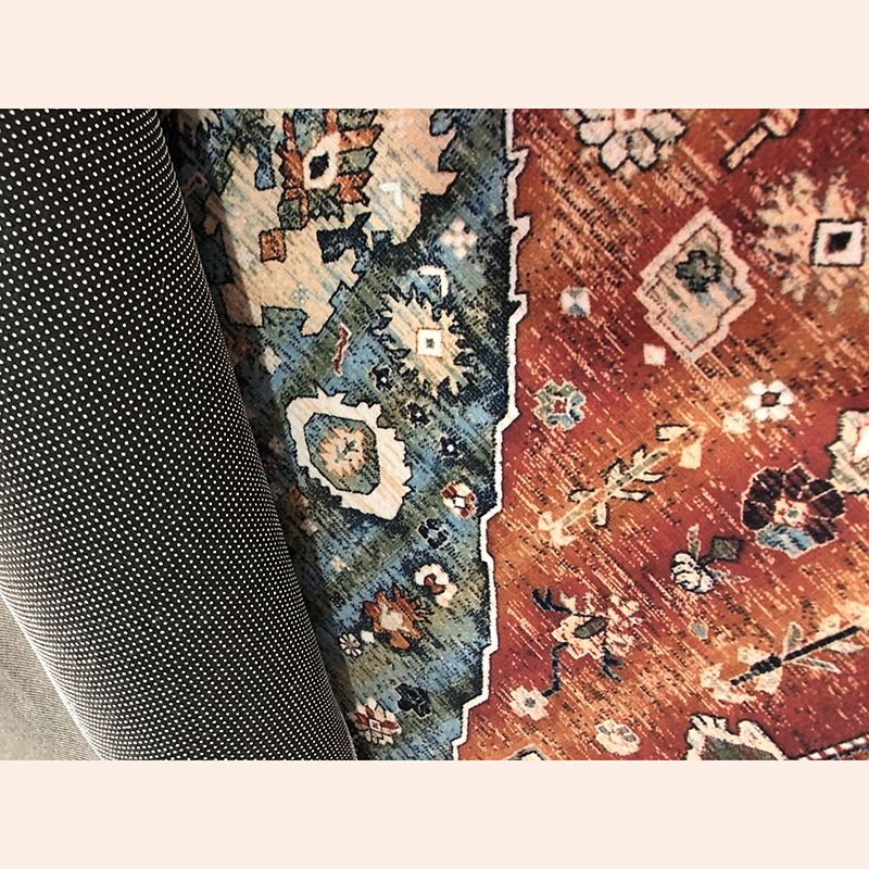 Tone rouge élégant Tone vintage Polyester Modèle marocain Rapis d'intérieur Rapis de support sans glissement pour le salon