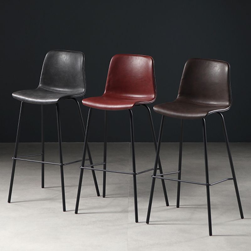 Destiertes Leder einfacher Barhocker Nordic Indoor Hoher Hocker mit Eimersitz