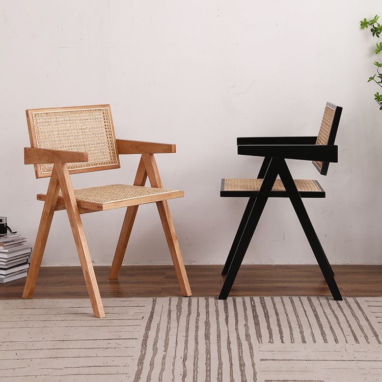 Chaise de salle à manger en bois moderne, bras de chaise en rotin pour utilisation au Restaurant