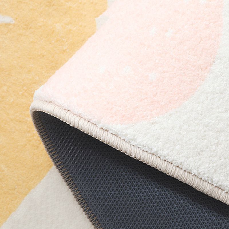 White Modern Rug Polyester Pattern Rug Stain Resistant Rug for Living Room