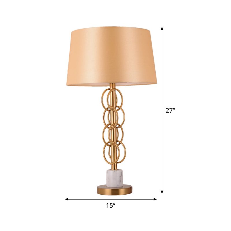 Lampada da tavolo a botte gialla Lampada da comodino moderna in tessuto a 1 lampadina con base circolare in metallo