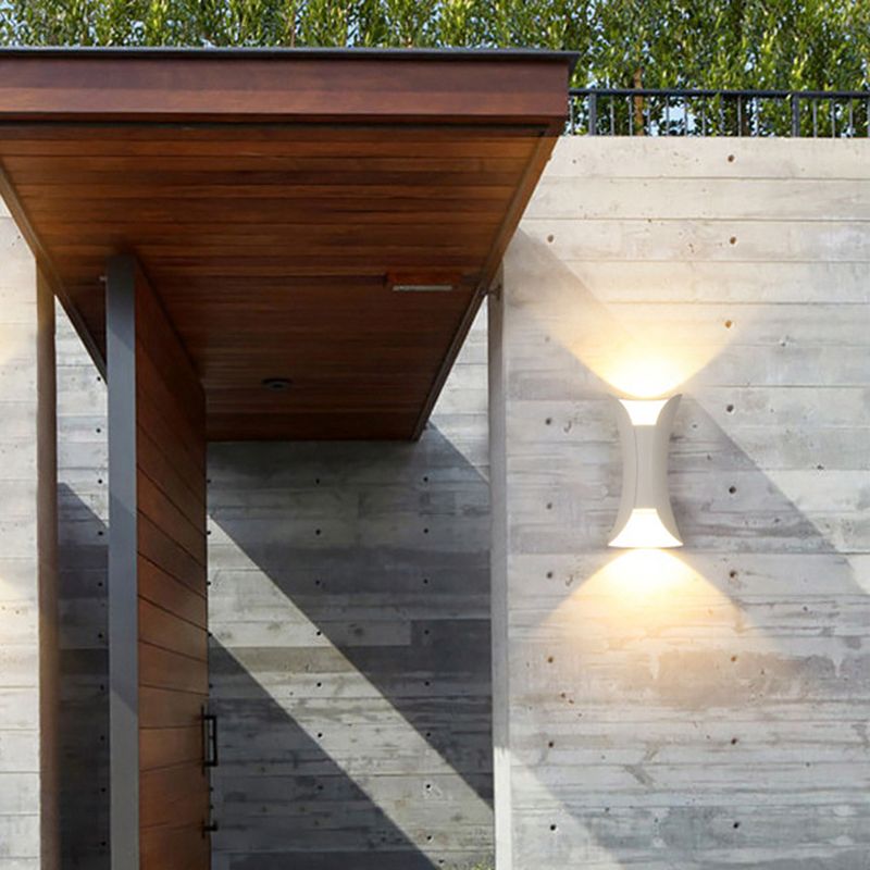 Luz de aluminio de estilo moderno lámpara de lámpara de aluminio 2 luces curvas.