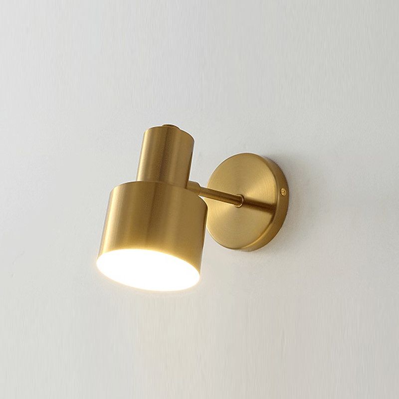 Geometric Metal Mirror Wall Lighting Modern Single Light Wall Mounted Lighting in Brass