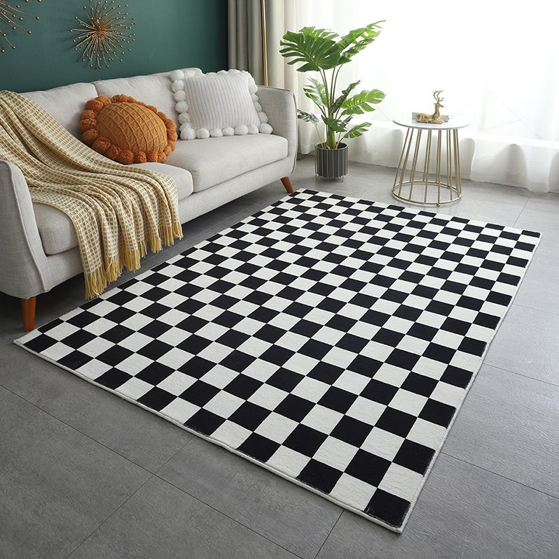 Checkerboard Living Room Rug Polyester Geometric Rug Non-Slip Backing Rug