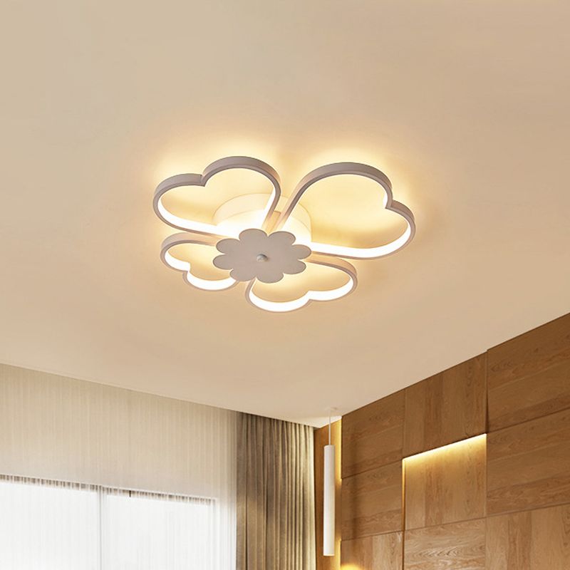 White Flower Ceiling Flush Light Modern 19.5"/23.5" Wide LED Aluminum Flush Mount Lamp in Warm/White Light