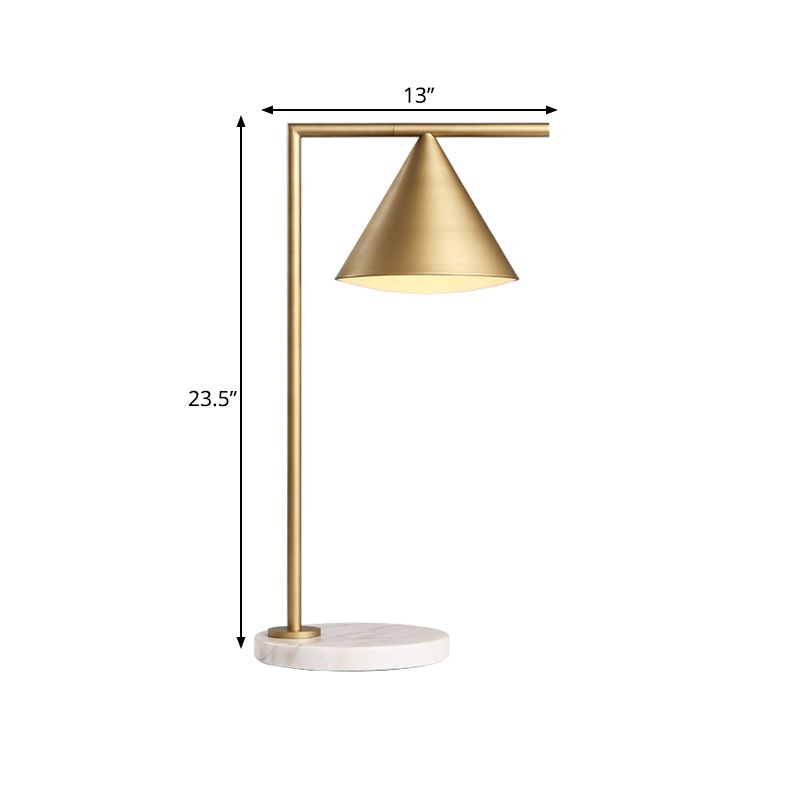 1 Kopfmetalltisch Leichte kolonialistische goldene konische Schlafzimmer Nachttischlampe mit Marmorbasis