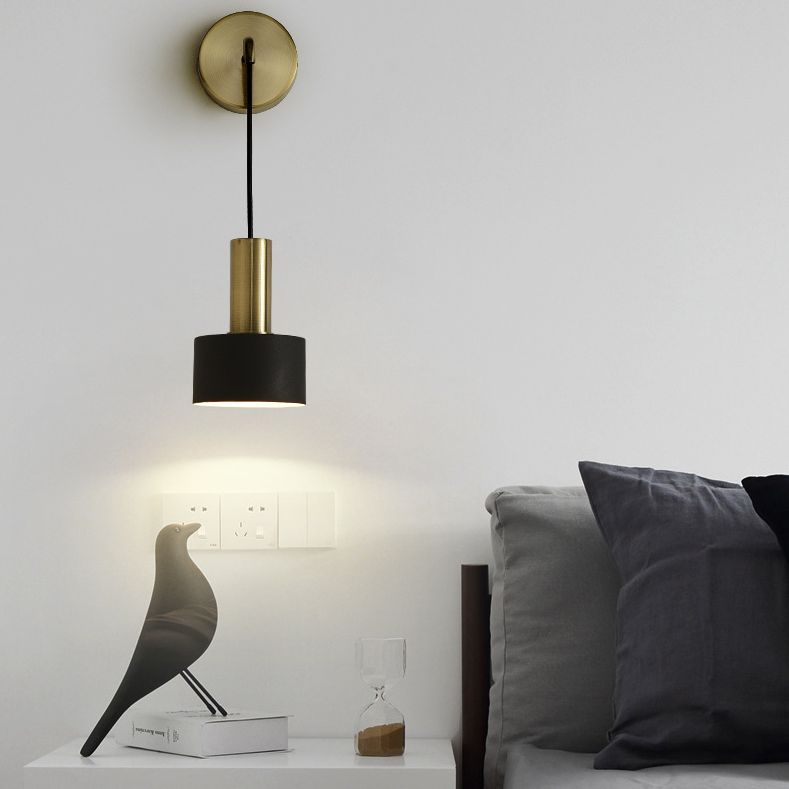 1 Licht lineare und halbe Zylinder Wandleuchte moderne einfache Stilbeleuchtung in Gold