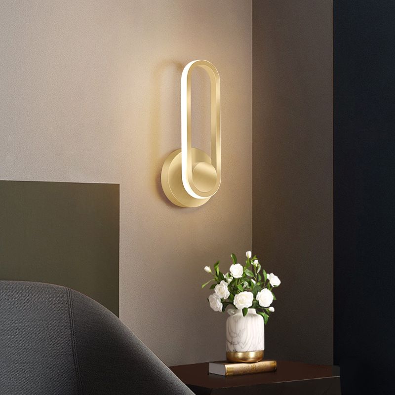 Metal Oval Shape Wall Sconce Modern Style 1 Light Wall Light Fixture in Gold